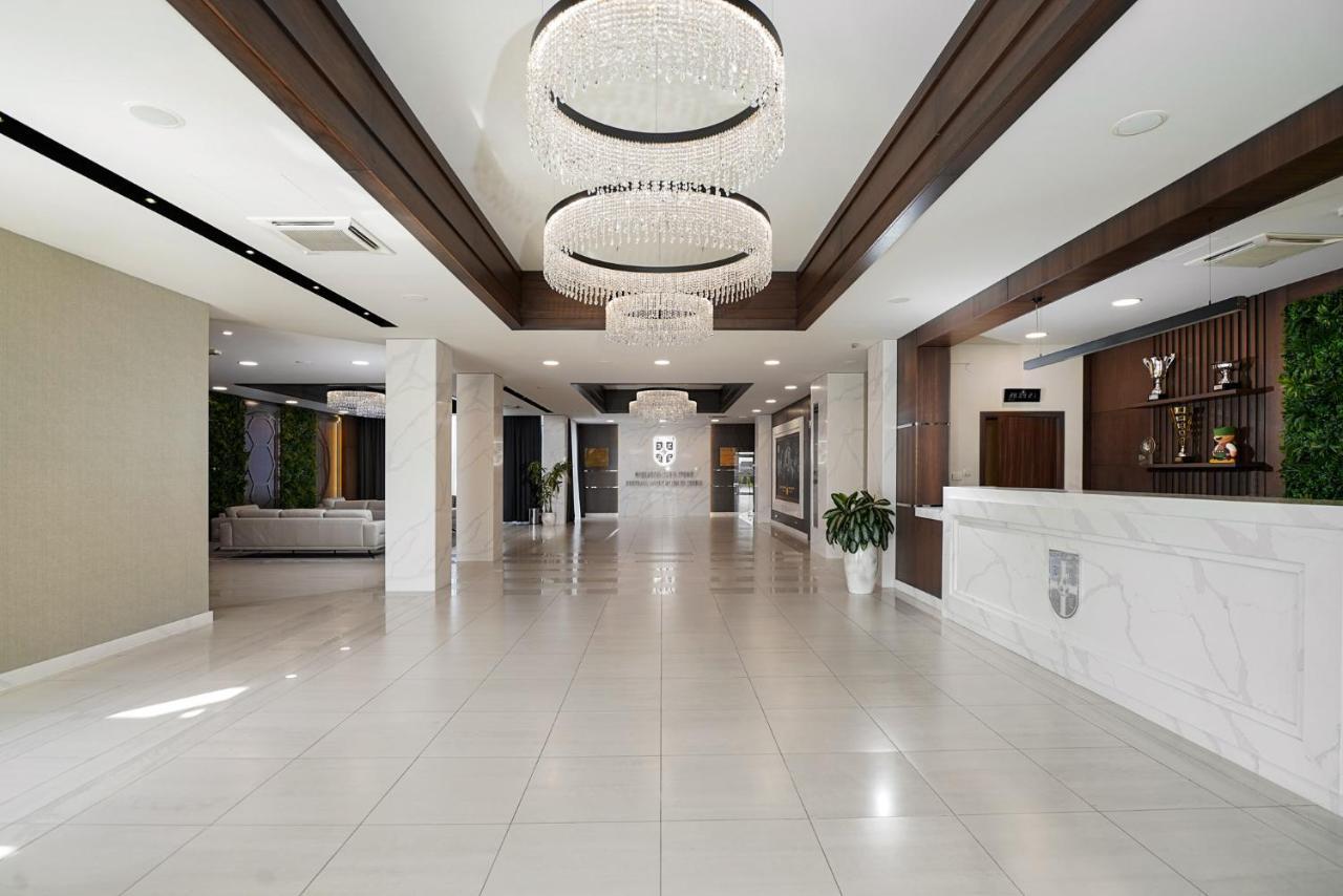 Hotel Srbija Lux Stara Pazova Buitenkant foto